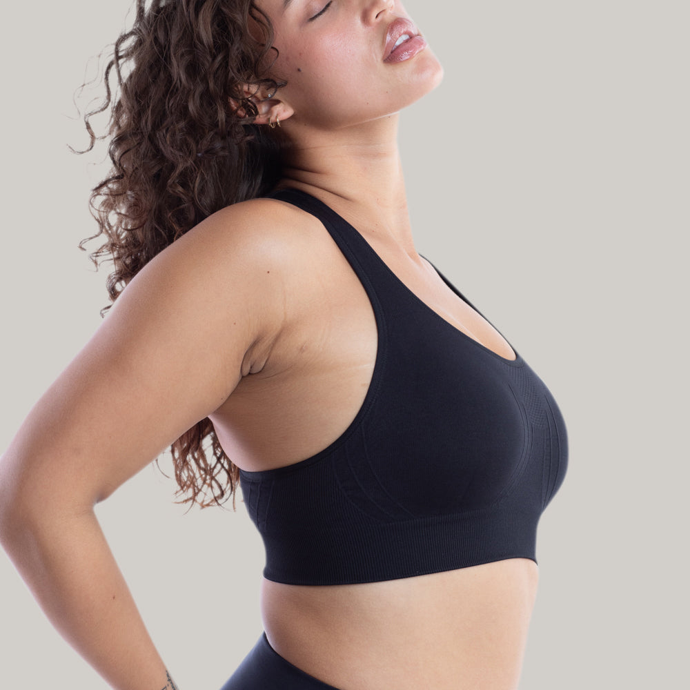The Seamless Sports Bra (Sewn In Pads)