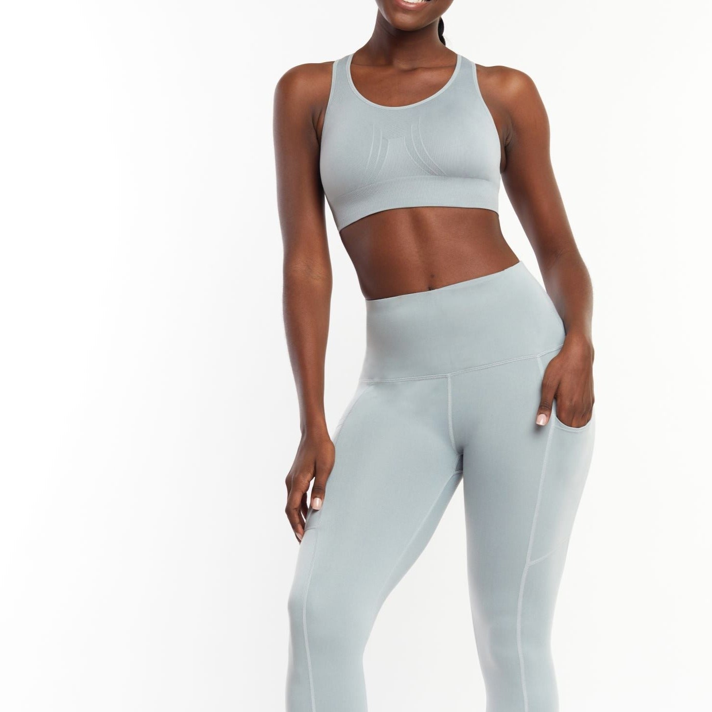 The Seamless Sports Bra (Sewn In Pads)