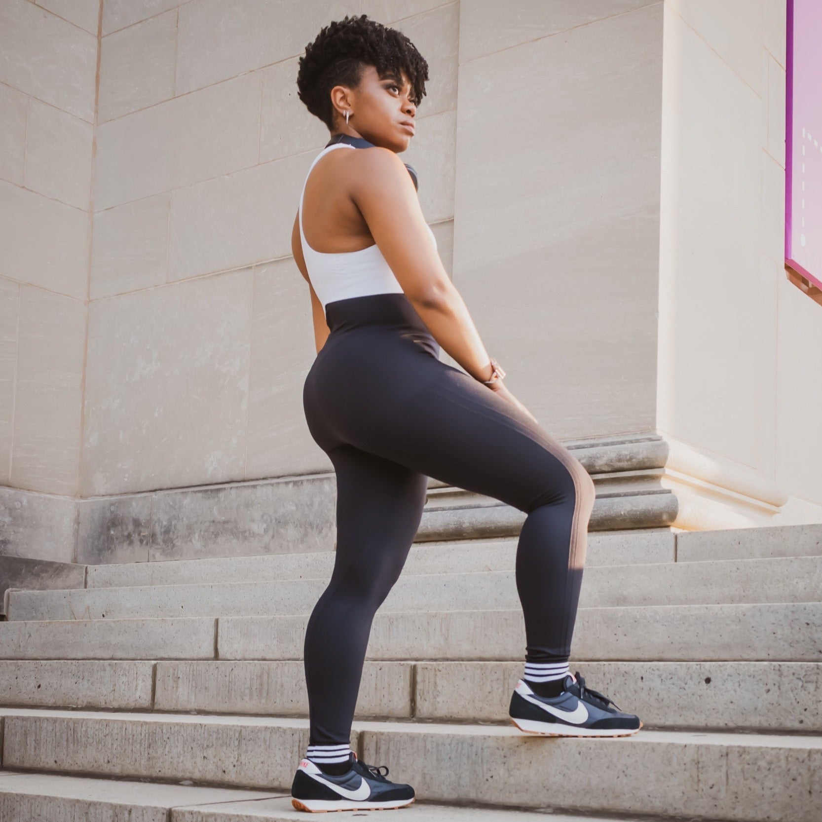 The Seamless Sports Bra (Sewn In Pads)